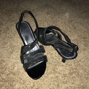 Black sparkly heel